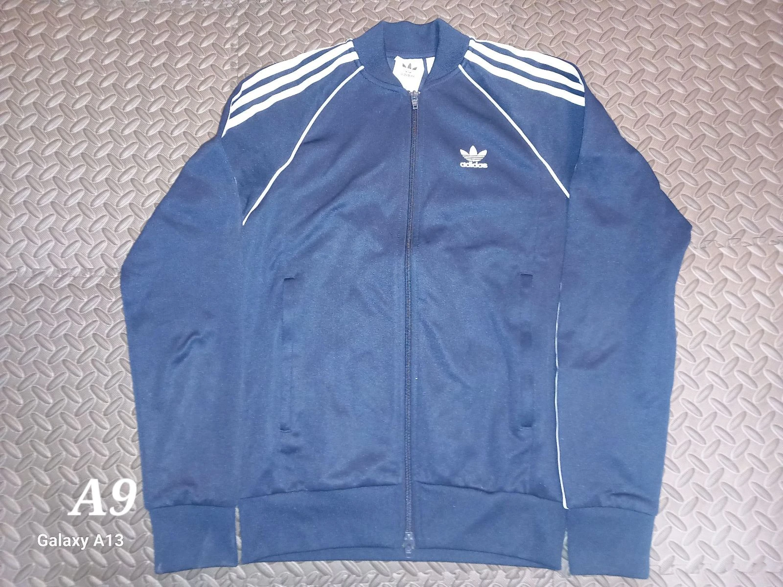 Veste de survêtement Adidas Originals SST – Bleu Marine (Night Indigo) – Taille S